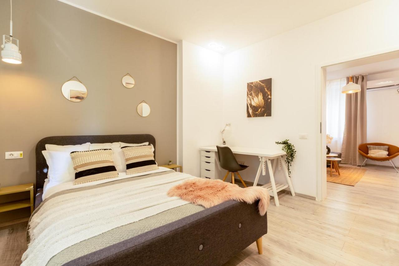 Ideal Stay: Spacious 2Br Apt Near Calea Victoriei Bucharest Exterior photo