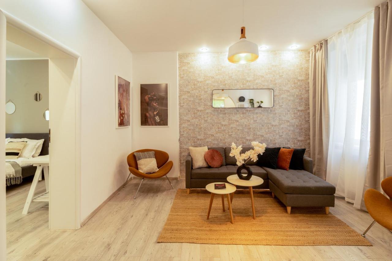 Ideal Stay: Spacious 2Br Apt Near Calea Victoriei Bucharest Exterior photo