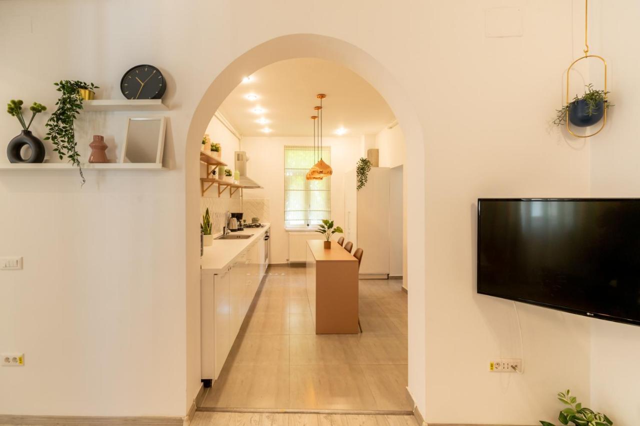 Ideal Stay: Spacious 2Br Apt Near Calea Victoriei Bucharest Exterior photo