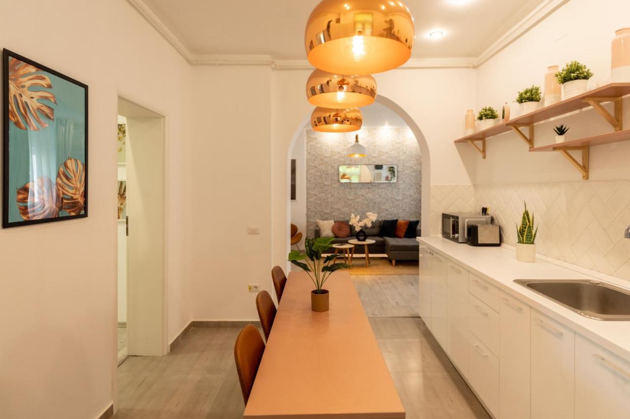 Ideal Stay: Spacious 2Br Apt Near Calea Victoriei Bucharest Exterior photo