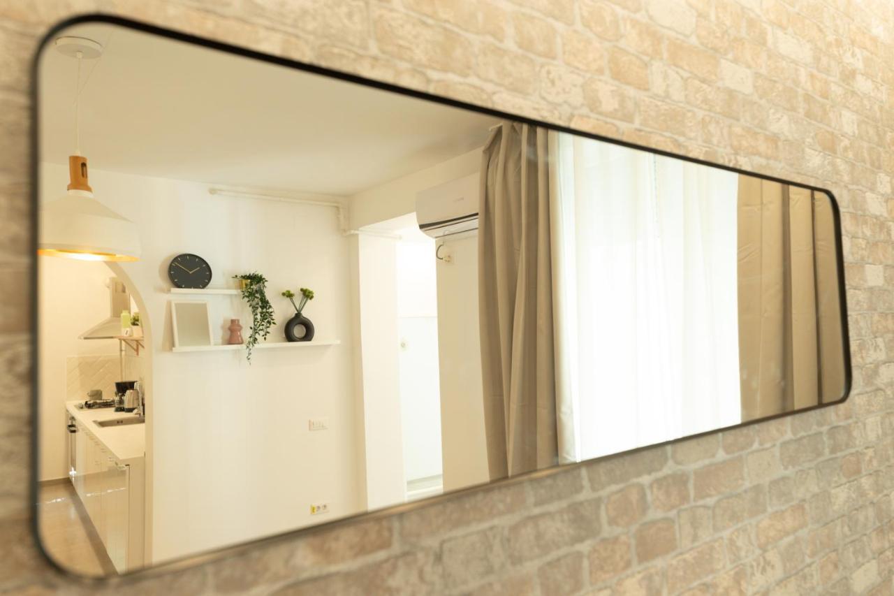 Ideal Stay: Spacious 2Br Apt Near Calea Victoriei Bucharest Exterior photo